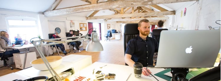 Comment augmenter la productivité de vos travailleurs au bureau ? Voici 5 astuces :